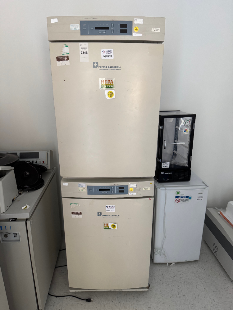 Image of Forma Scientific Model 3110 Double Stacked CO2 Water Jacketed Incubators
